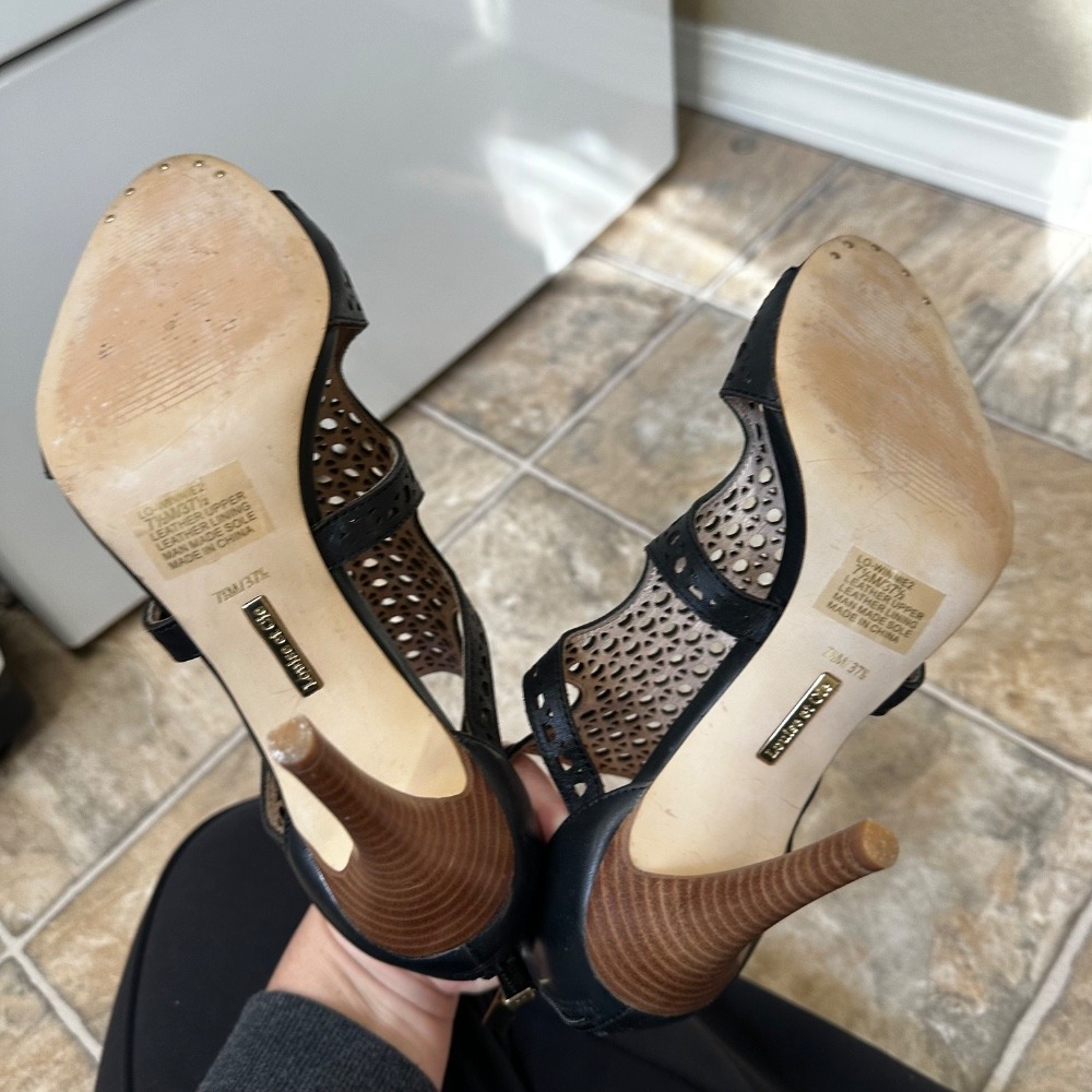Louise‎ et Cie Heels Sandals Leather Perforated Stiletto Black 7.5 - Picture 7 of 9